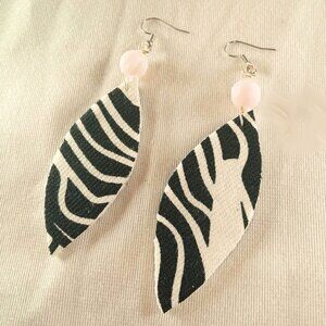 Black & White Earrings, Black & White Leaf-Shaped Earrings, Beautiful Earrings